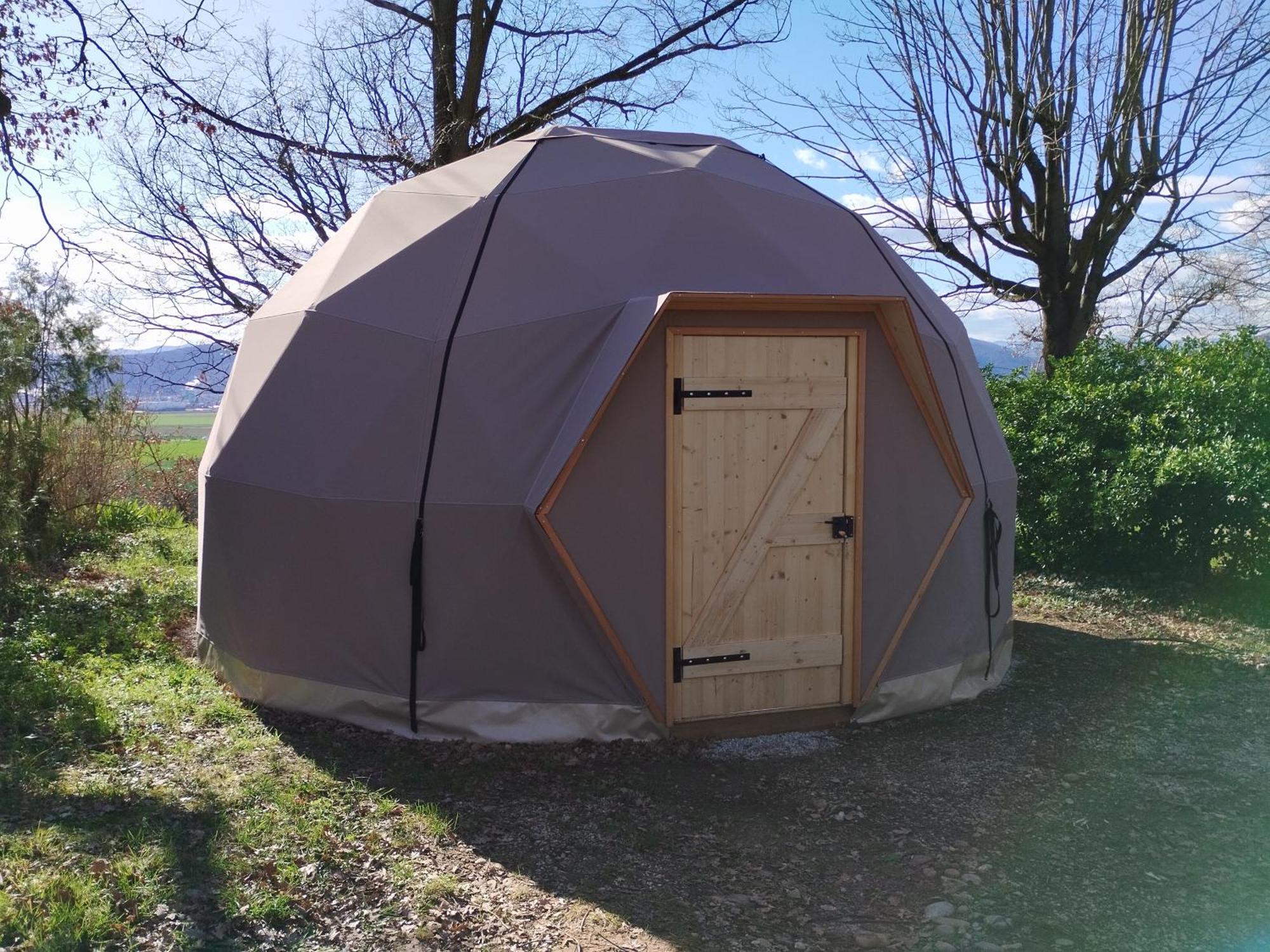 Camping Domaine De Senaud Albon Exterior foto